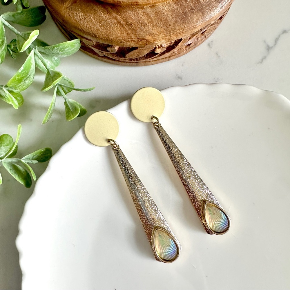 2/$30🌵 Gold Long Textured Dangle Iridescent Shell Stone Earrings Gift Boho NEW